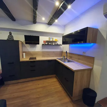 Karmen Apartmán *